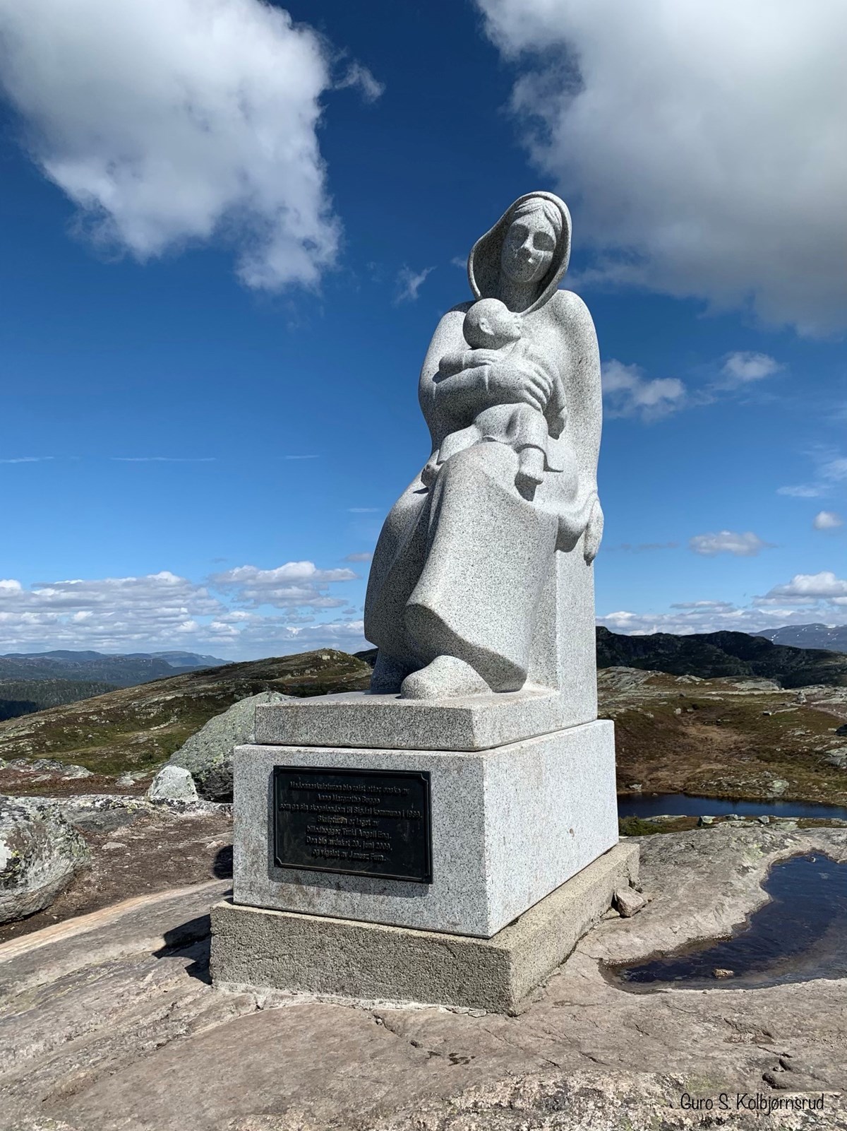 Foto: Guro S. Kolbjørnsrud.  Har du gått til Madonnaen enda?